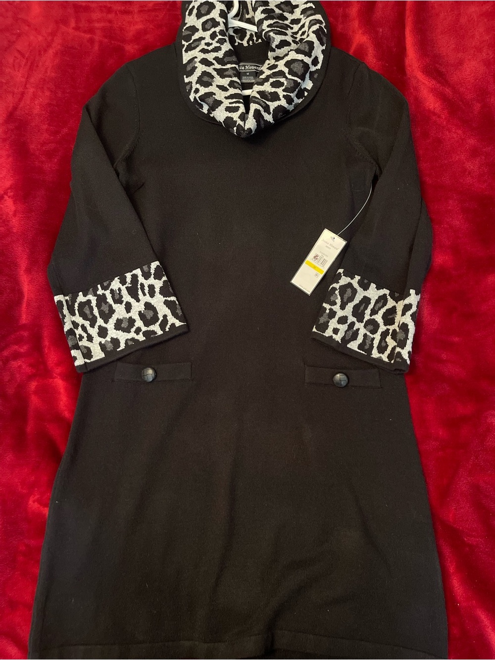 Jessica Howard Black and Gray Leopard Knit